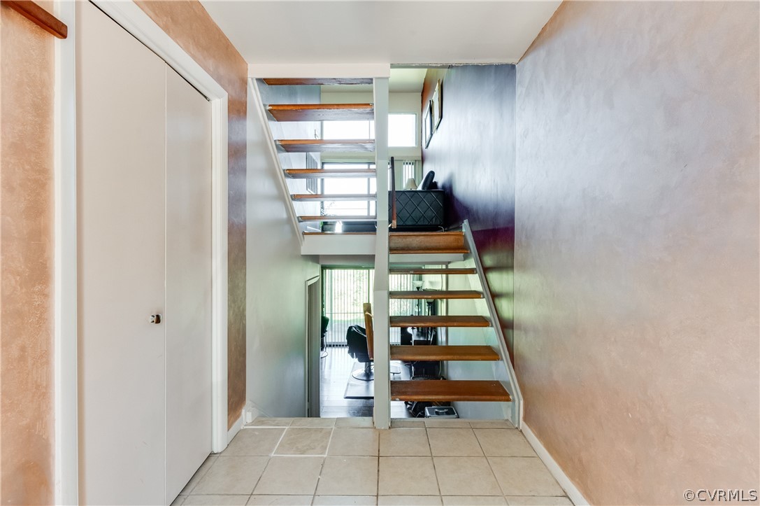 318 Colonel Dr