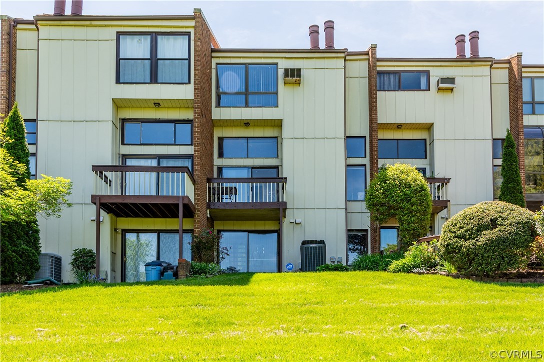 318 Colonel Dr