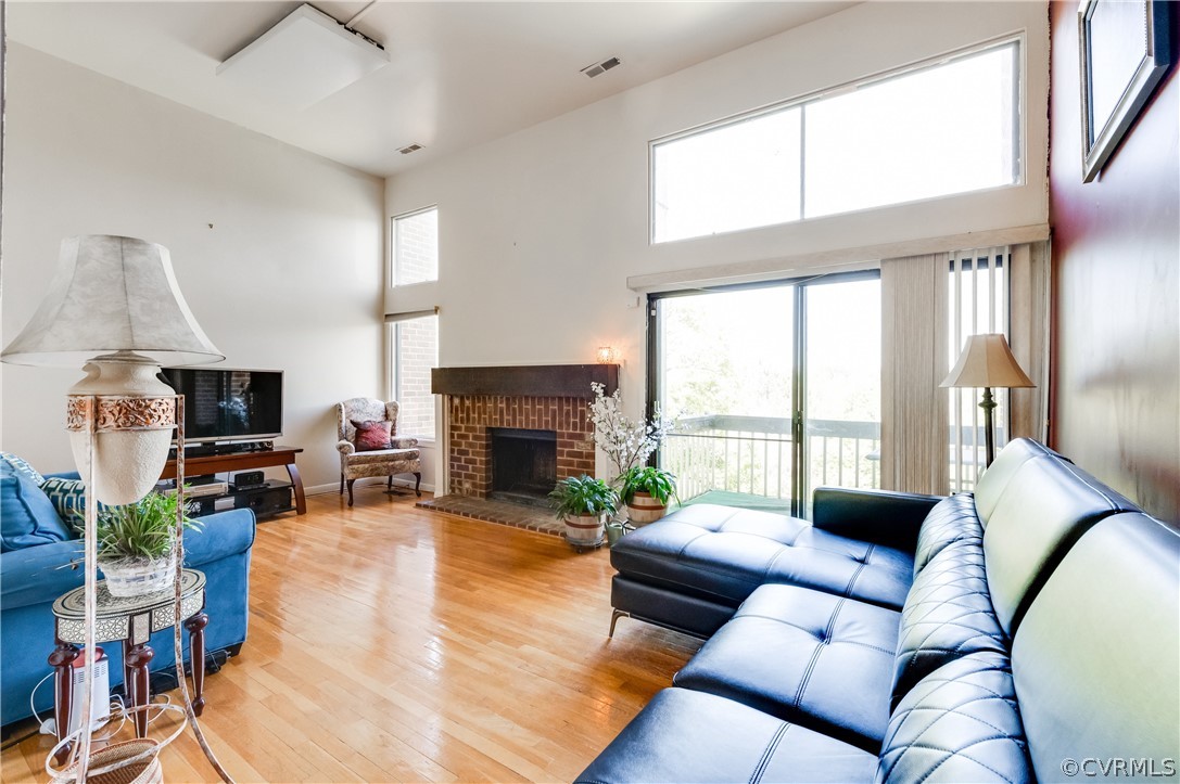 318 Colonel Dr