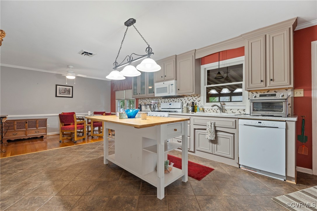100 Nottingham Dr
