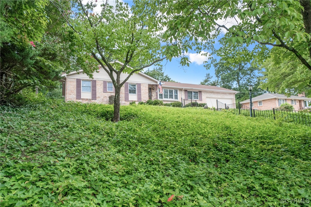100 Nottingham Dr