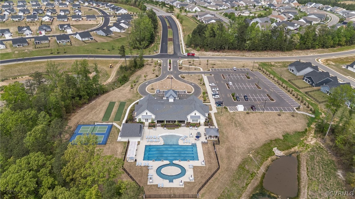 8106 W Danube Loop