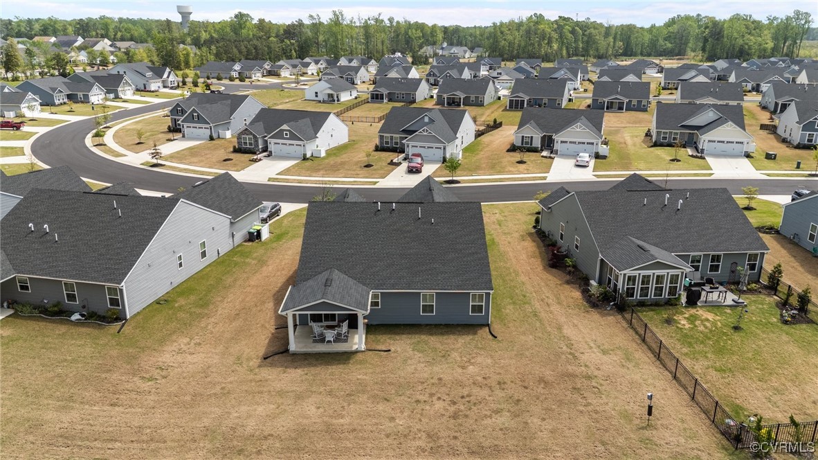 8106 W Danube Loop