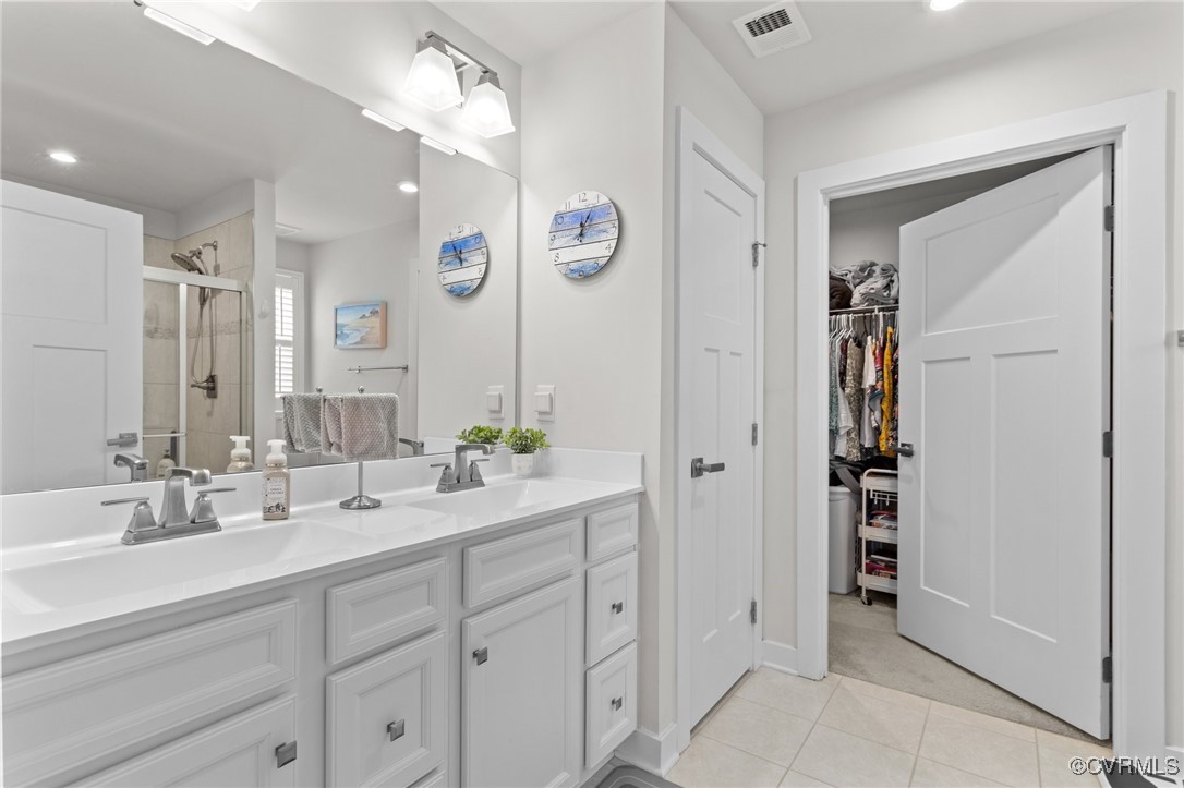 8106 W Danube Loop