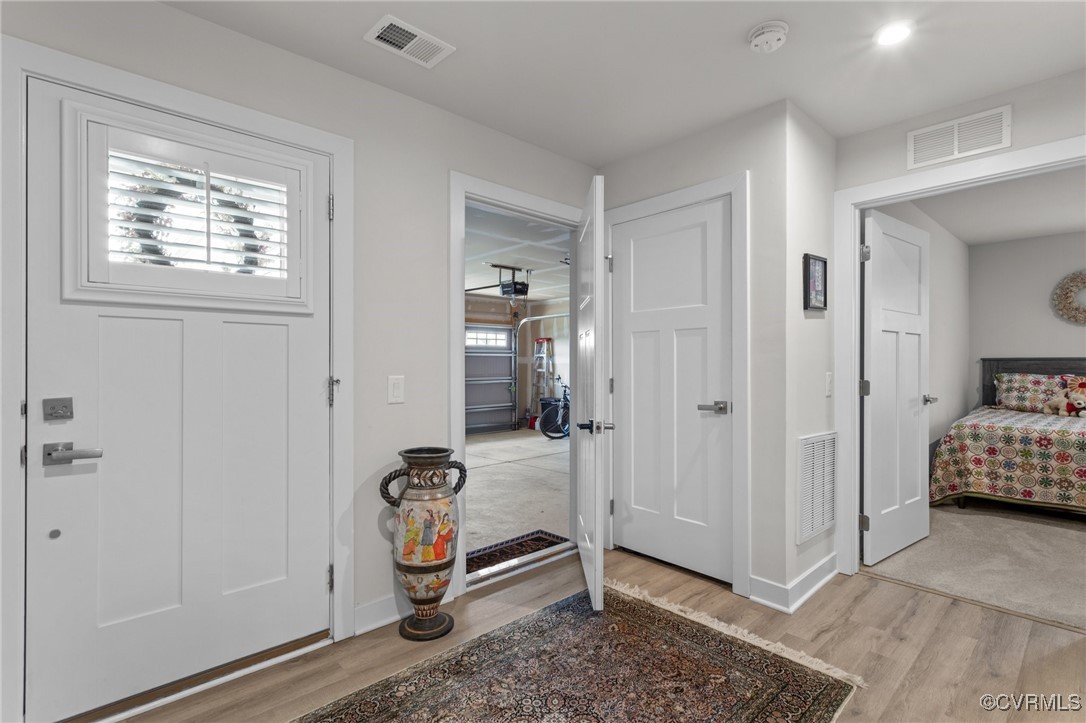 8106 W Danube Loop