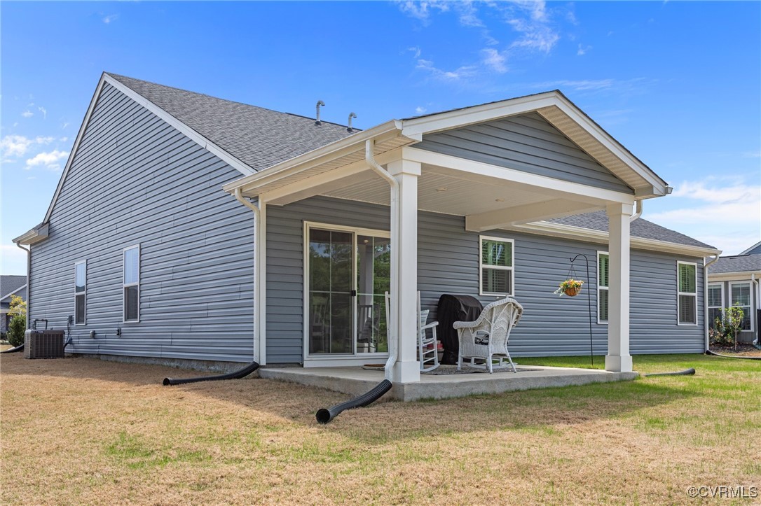 8106 W Danube Loop