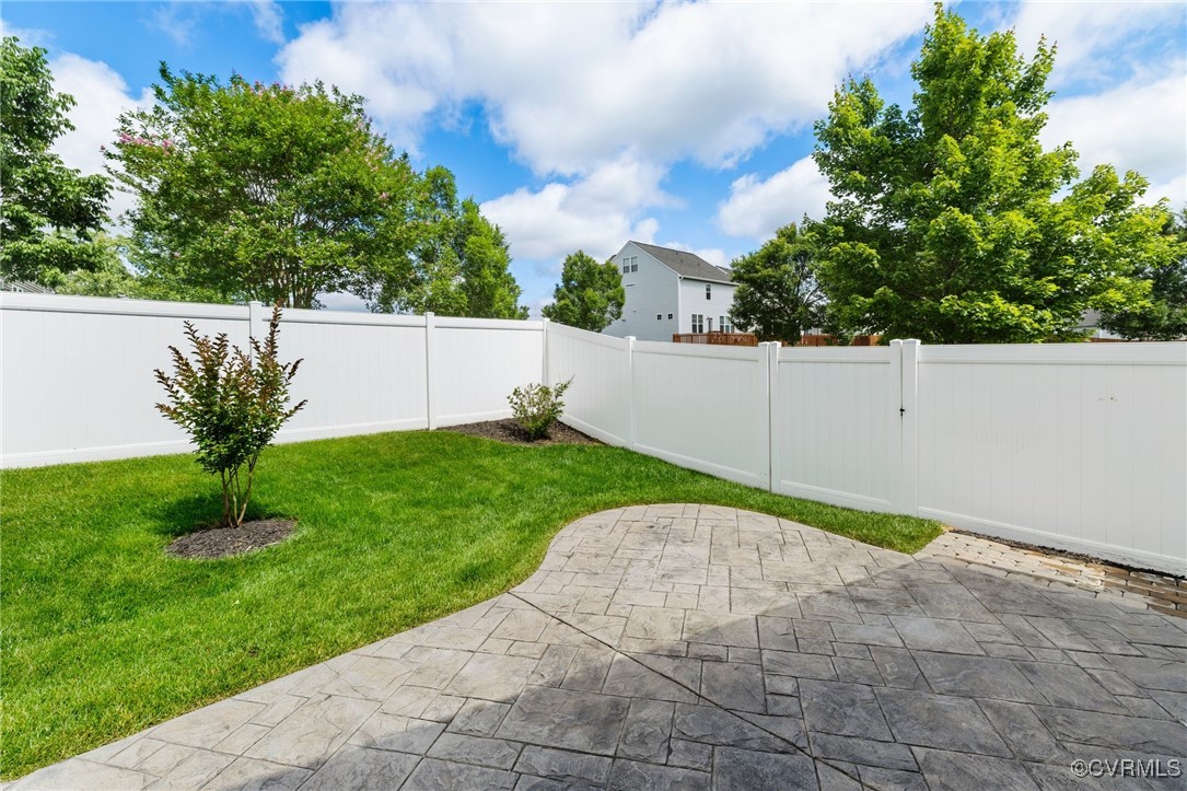 7500 Nicklaus Cir
