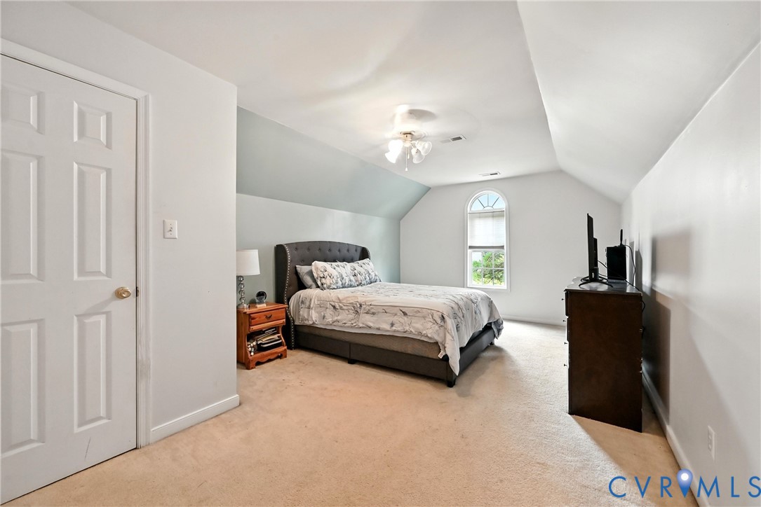 922 Ward Rd