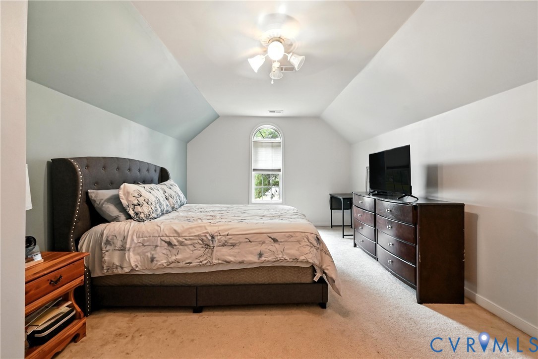 922 Ward Rd