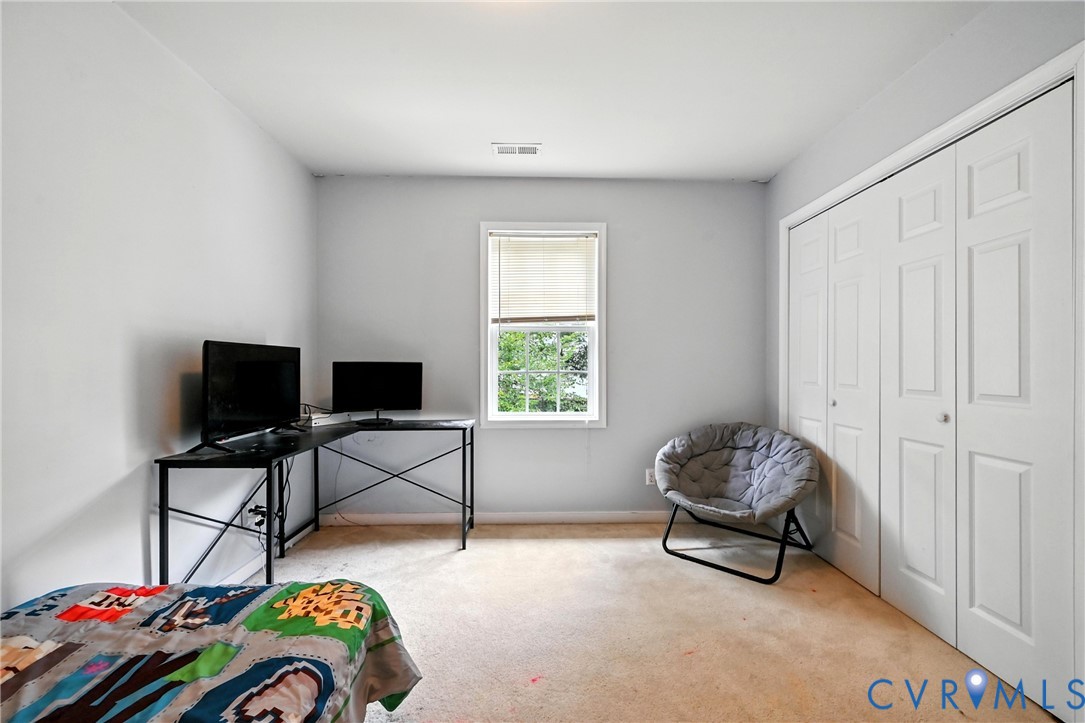 922 Ward Rd