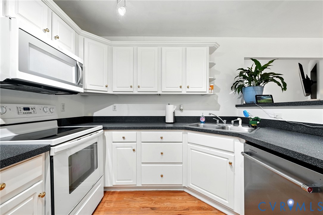 922 Ward Rd