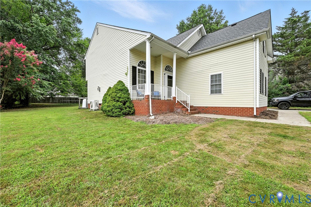 922 Ward Rd