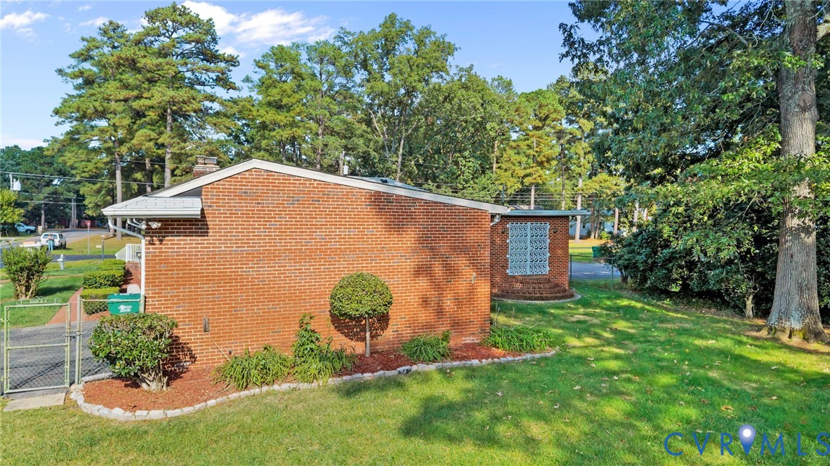 1635 Forest Glen Rd