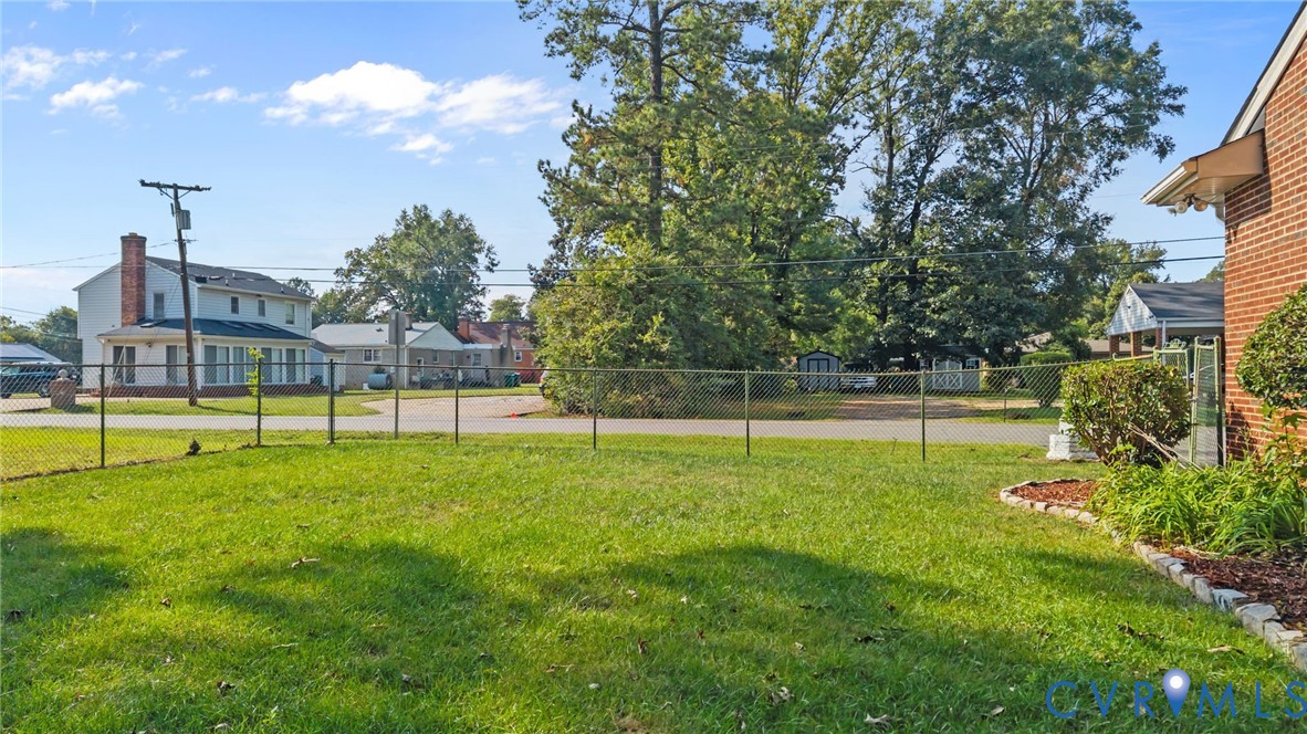 1635 Forest Glen Rd