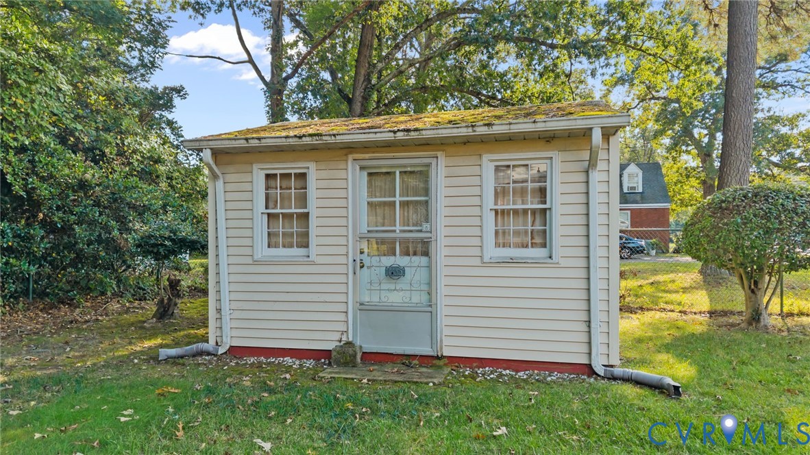 1635 Forest Glen Rd