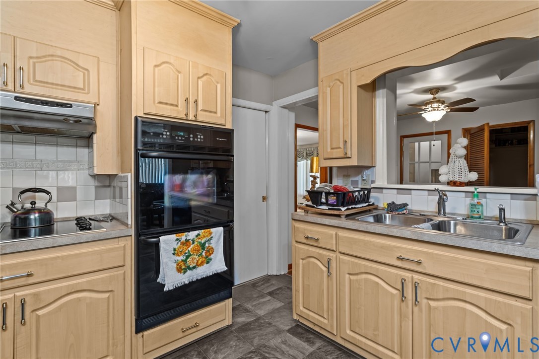 1635 Forest Glen Rd