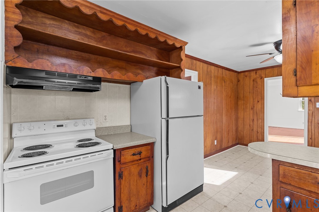 321 Morris Ln