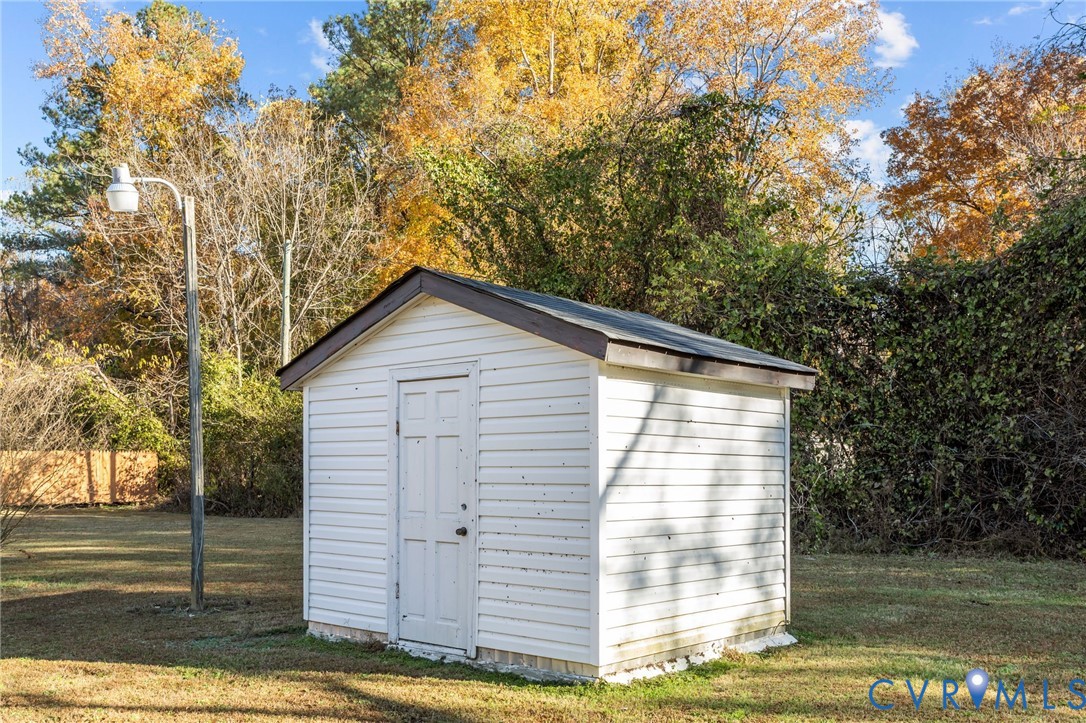 321 Morris Ln