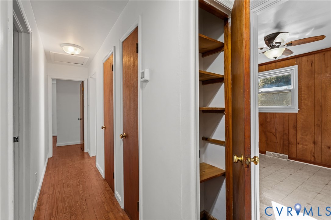 321 Morris Ln