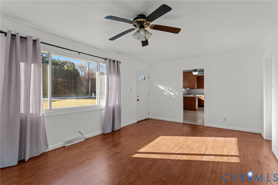 321 Morris Ln