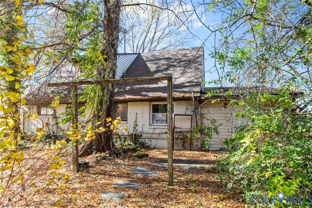 1303 Barnard Dr