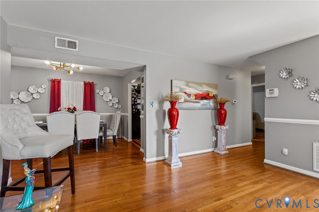4910 Greenleigh Rd