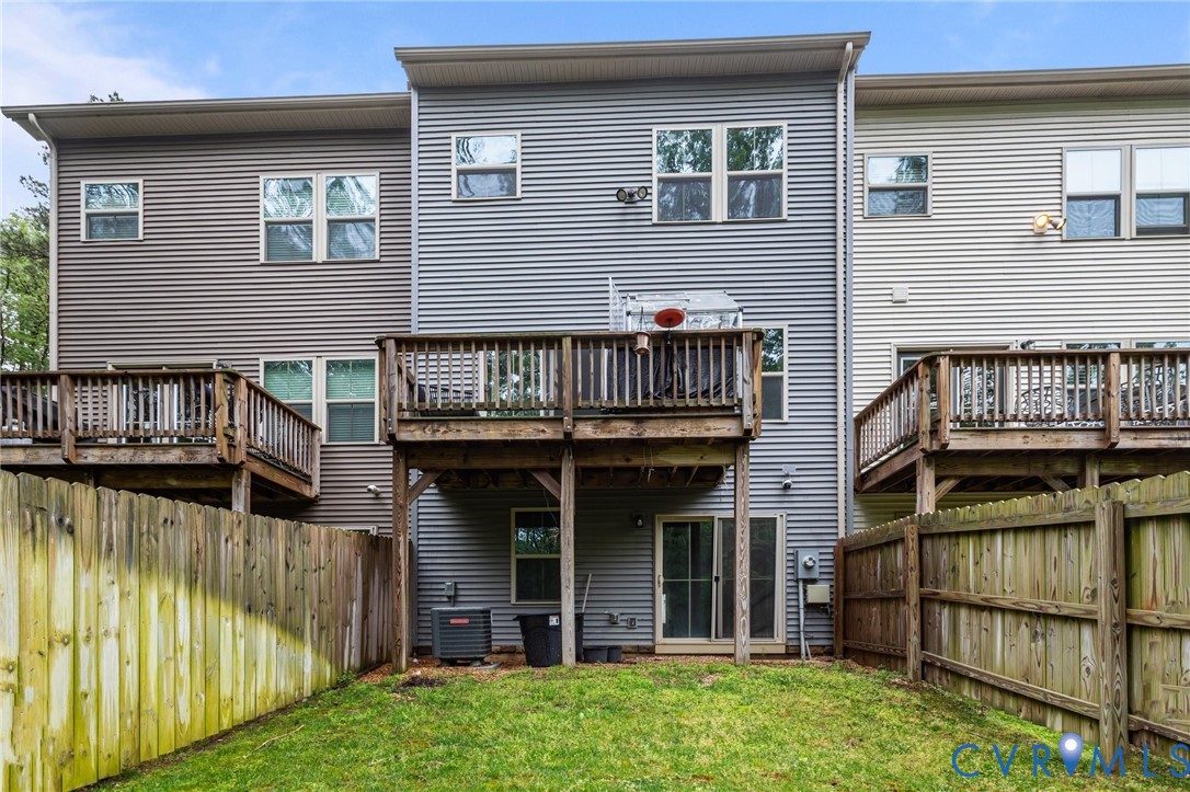 7905 Wistar Woods Ct