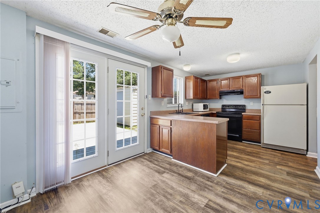 9707 Candace Ct