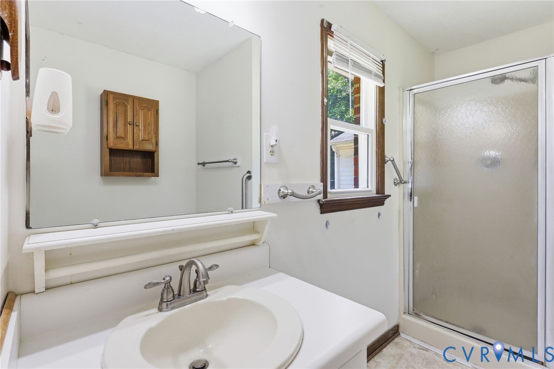 10111 Tunstall Rd