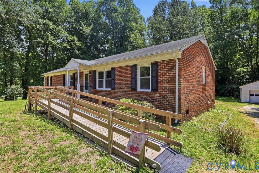 10111 Tunstall Rd