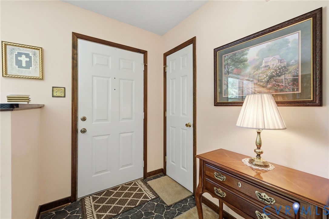 10111 Tunstall Rd