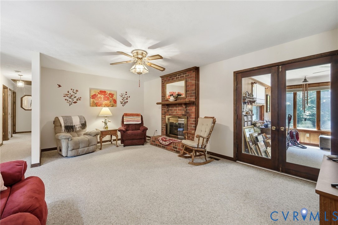 10111 Tunstall Rd