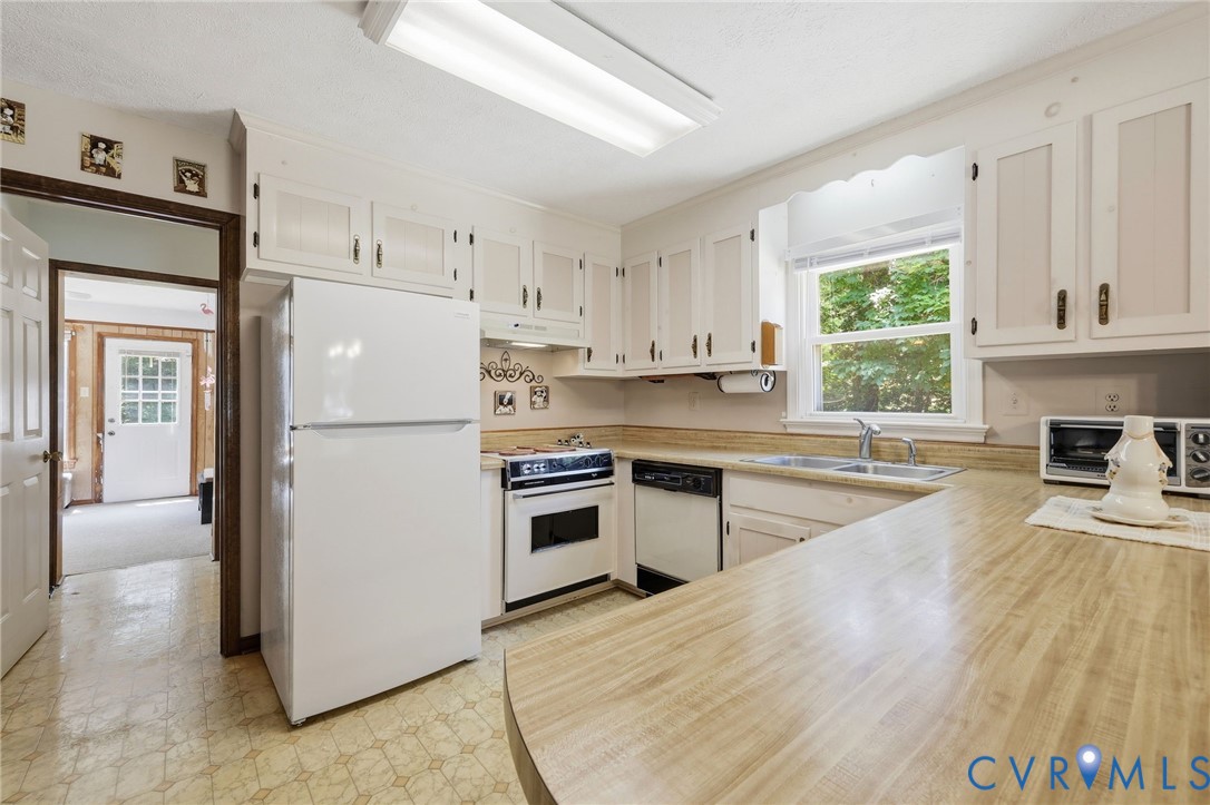 10111 Tunstall Rd
