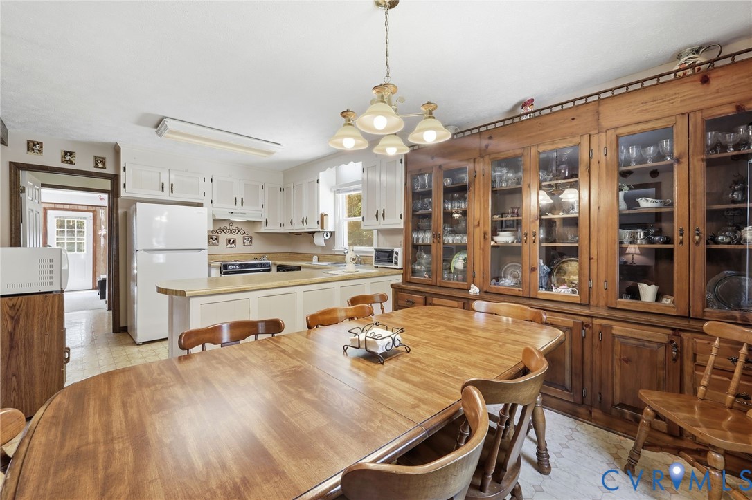 10111 Tunstall Rd