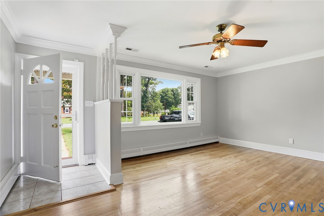 1107 Diane Ln