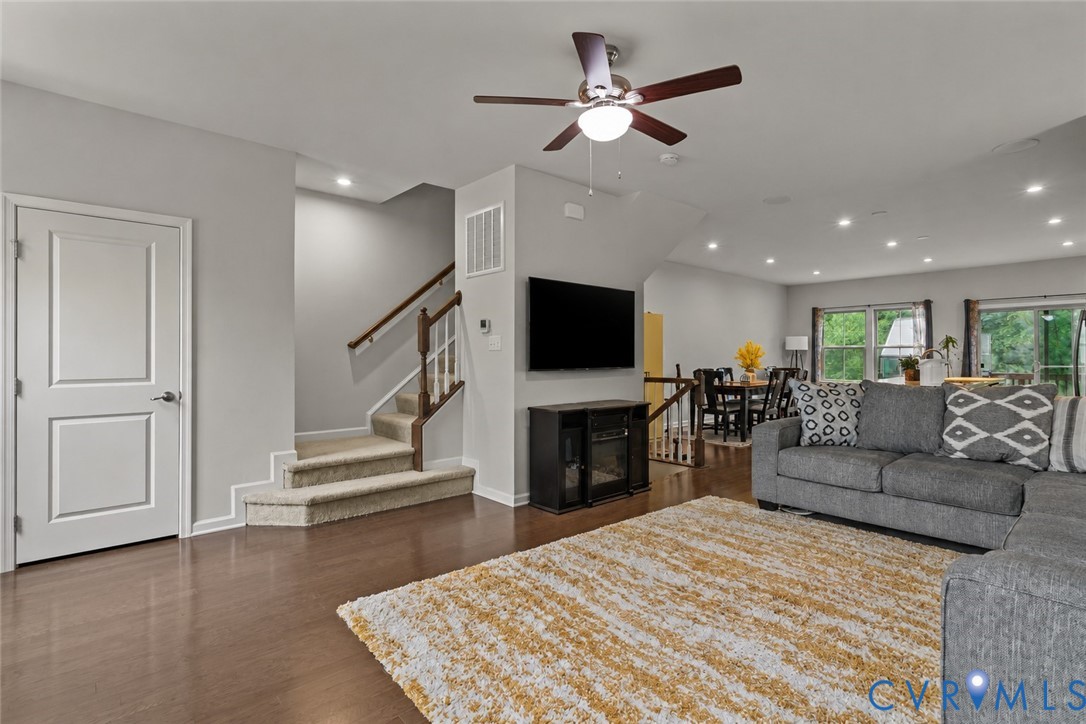 7905 Wistar Woods Ct