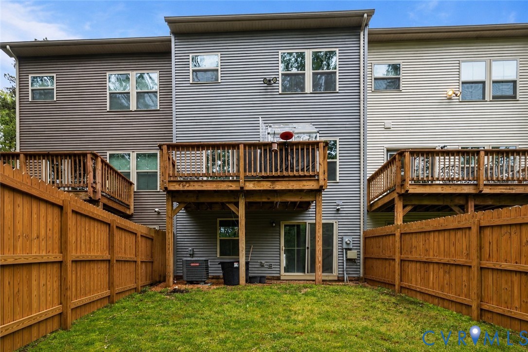7905 Wistar Woods Ct