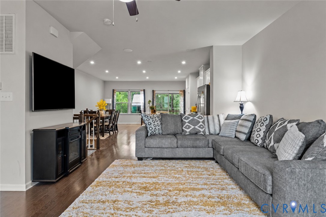 7905 Wistar Woods Ct