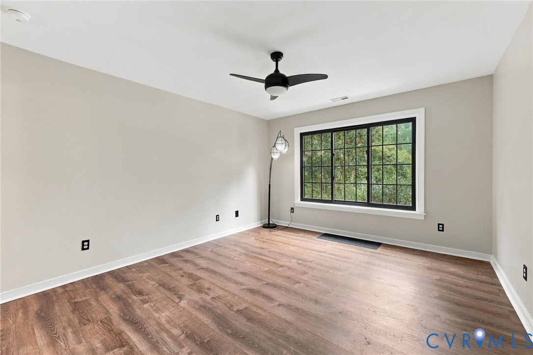 133 Ford Rd