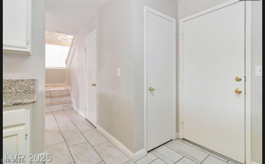 8653 Freeport Lane
