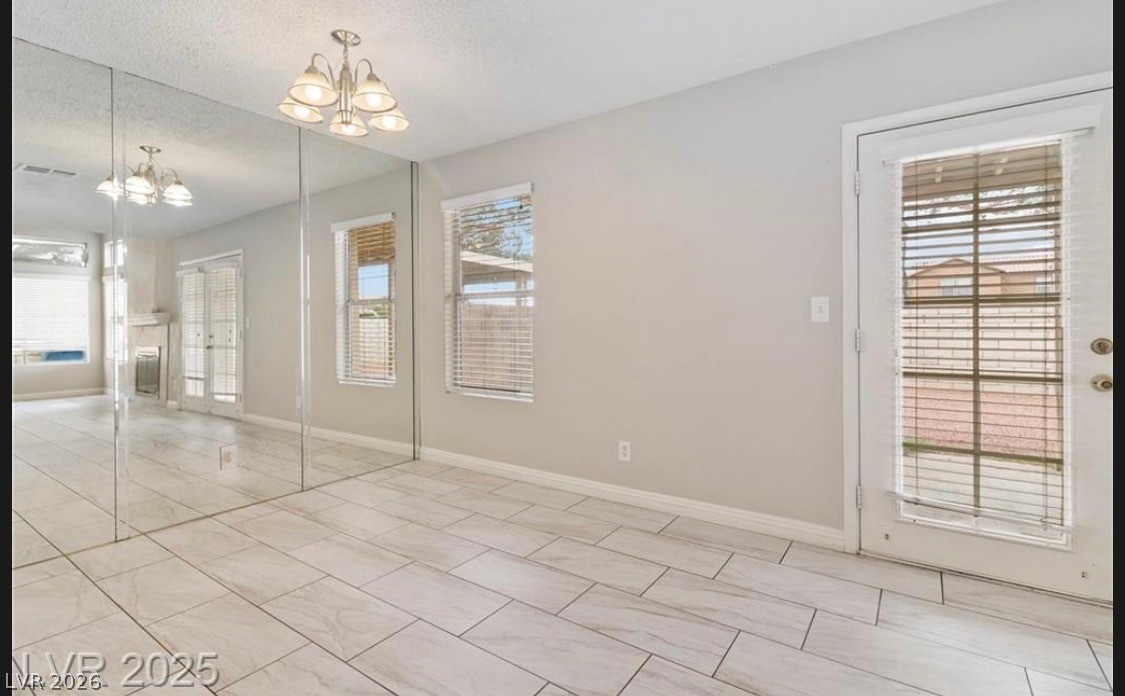 8653 Freeport Lane