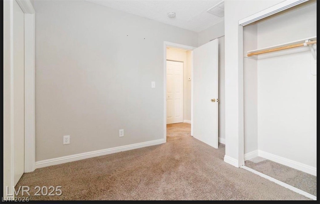 8653 Freeport Lane