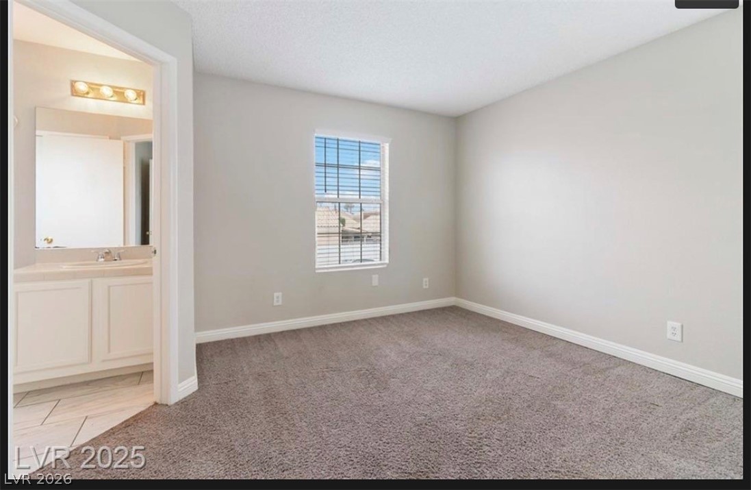 8653 Freeport Lane