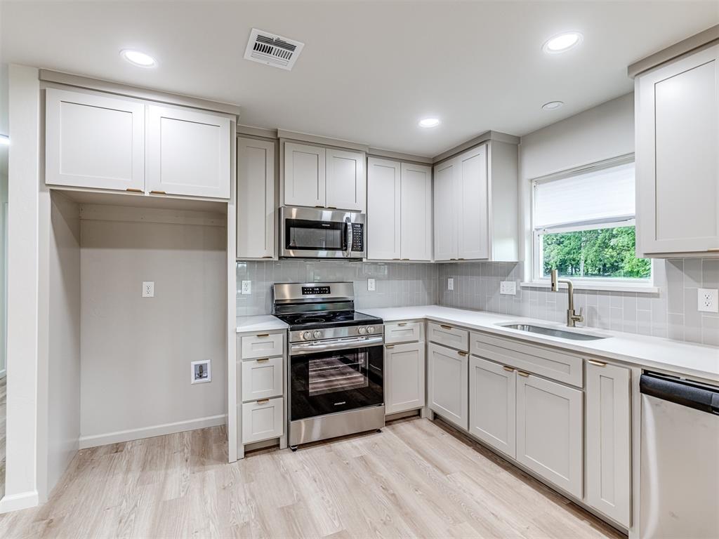 1600 NE 20th Street
