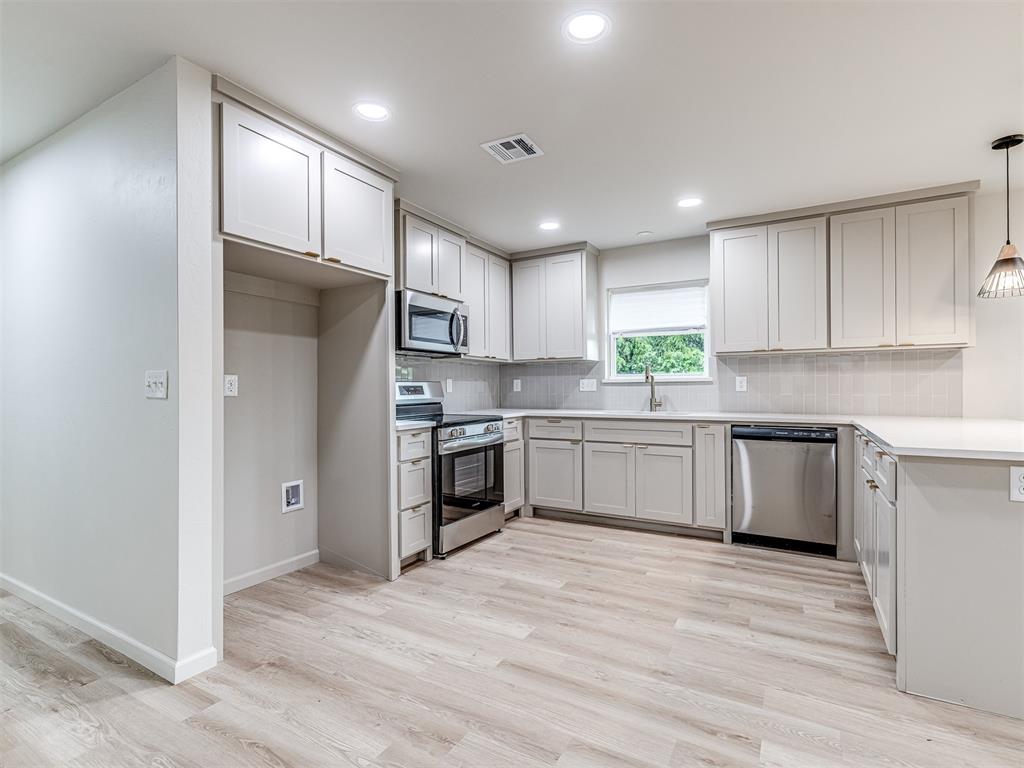 1600 NE 20th Street