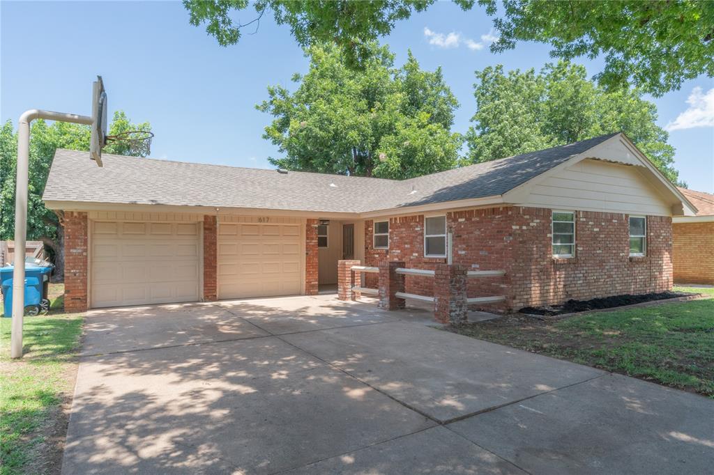 617 W Silver Meadow Drive