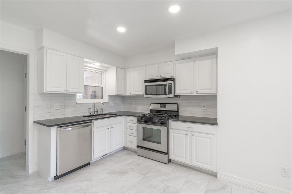 617 W Silver Meadow Drive