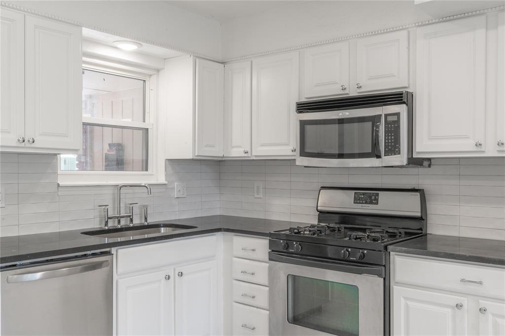 617 W Silver Meadow Drive