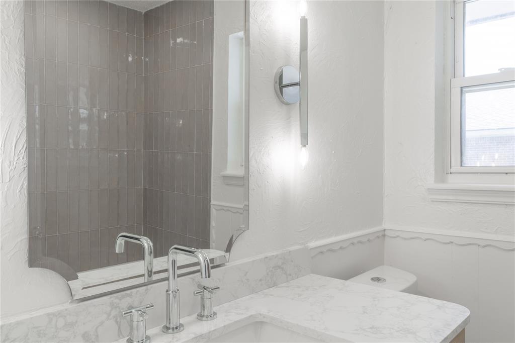 617 W Silver Meadow Drive