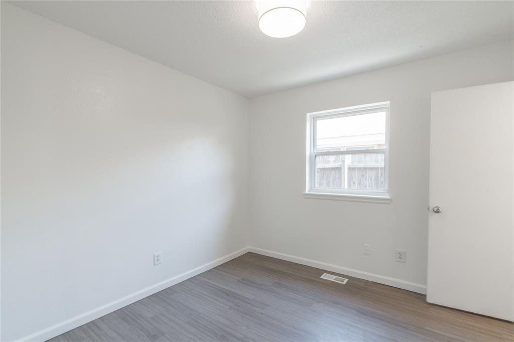 617 W Silver Meadow Drive